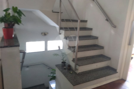 Casa em condomínio à venda com 3 quartos, sendo 1 suíte,  em Jardim Caboré, São Paulo, SP