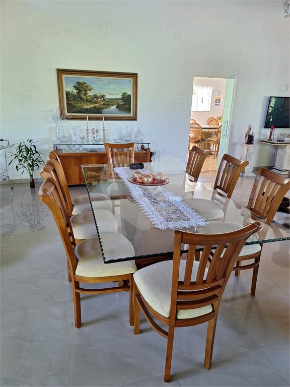 Casa à venda com 4 suítes no condomínio Bougainville, Peruíbe - SP