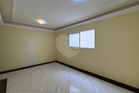 Apartamento à venda com 2 quartos, sendo 1 suíte,  em Jardim Simus, Sorocaba, SP