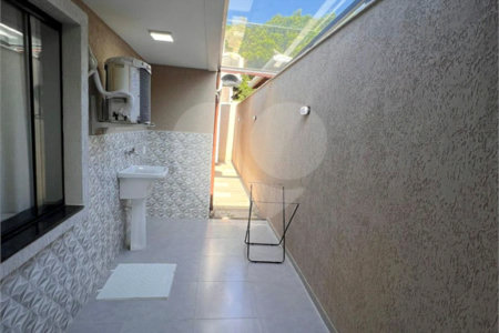 Casa à venda com 3 quartos, sendo 1 suíte, em José Gonçalves, Armação dos Búzios, RJ