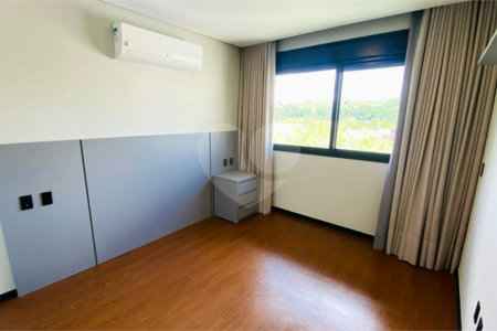 Casa à venda com 3 suítes no condomínio Euroville II, Bragança Paulista - SP
