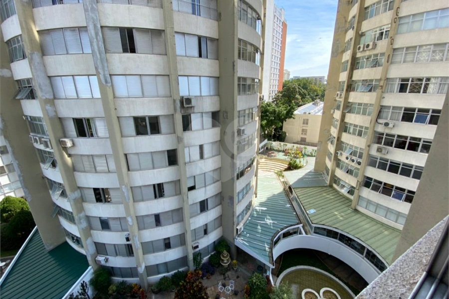 Apartamento à venda com 3 quartos, sendo 1 suíte, em Jardim Europa, São Paulo, SP