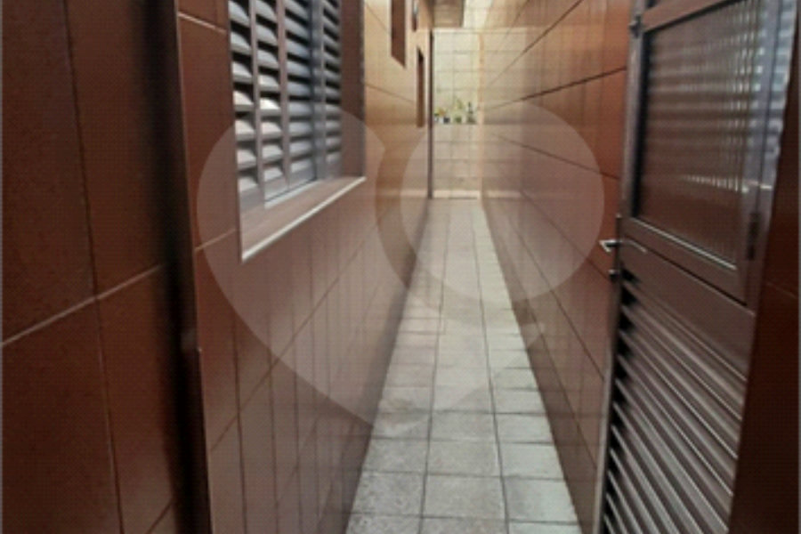 Sobrado à venda com 3 quartos em Jardim Guairaca, São Paulo, SP