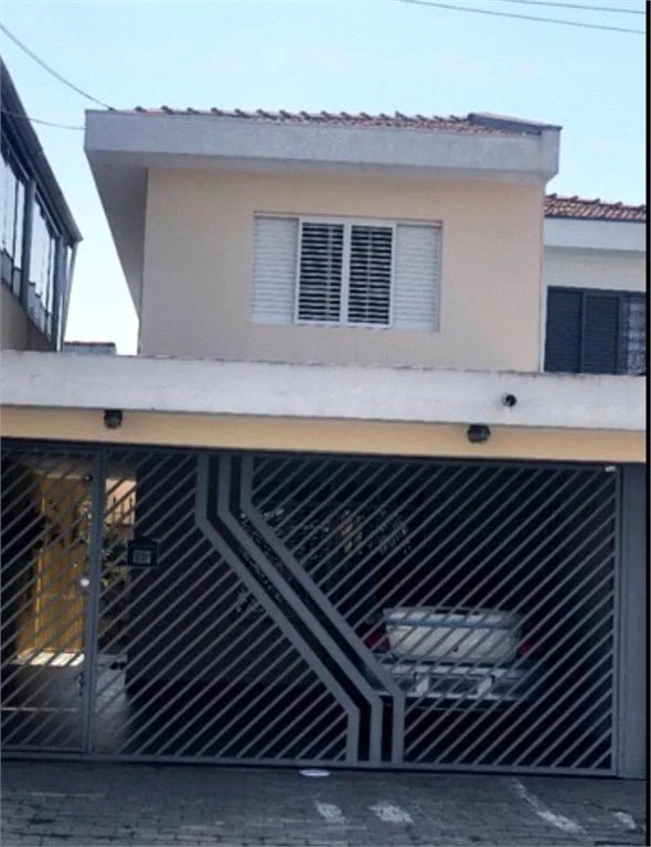 Sobrado à venda com 4 quartos, sendo 2 suítes, em Jardim Campo Limpo, São Paulo, SP