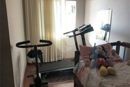 Casa à venda com 3 quartos em Campo Grande, Rio de Janeiro, RJ