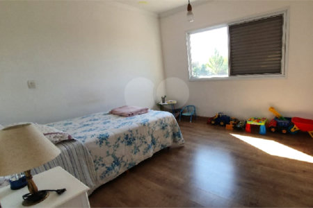Chácara à venda com 4 quartos, sendo 1 suíte, em Vista Alegre, Vinhedo, SP