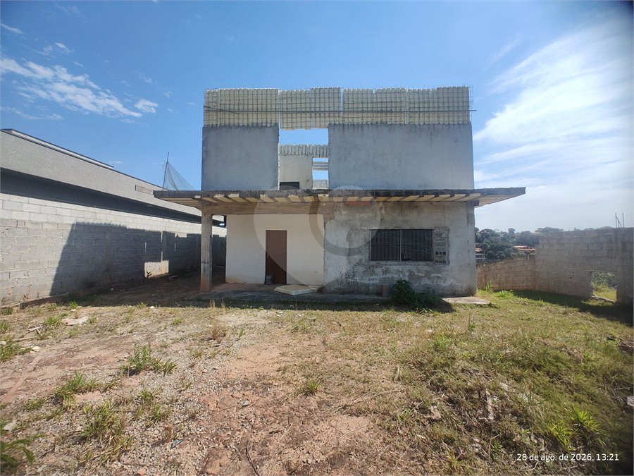 Terreno 810 metros à venda em Atibaia com projeto aprovado exclusivo de alto padrão com construção inacabada