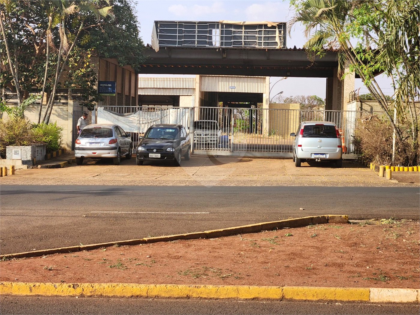 Galpão à venda ou para alugar em Jardim Dumont, Araraquara, SP