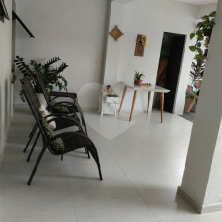 Sobrado à venda com 2 suítes em João Aranha, Paulínia, SP