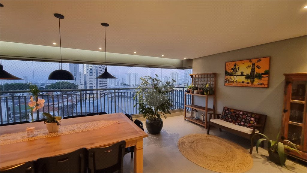 Apartamento à venda com 4 quartos, sendo 2 suítes, em Mooca, São Paulo, SP