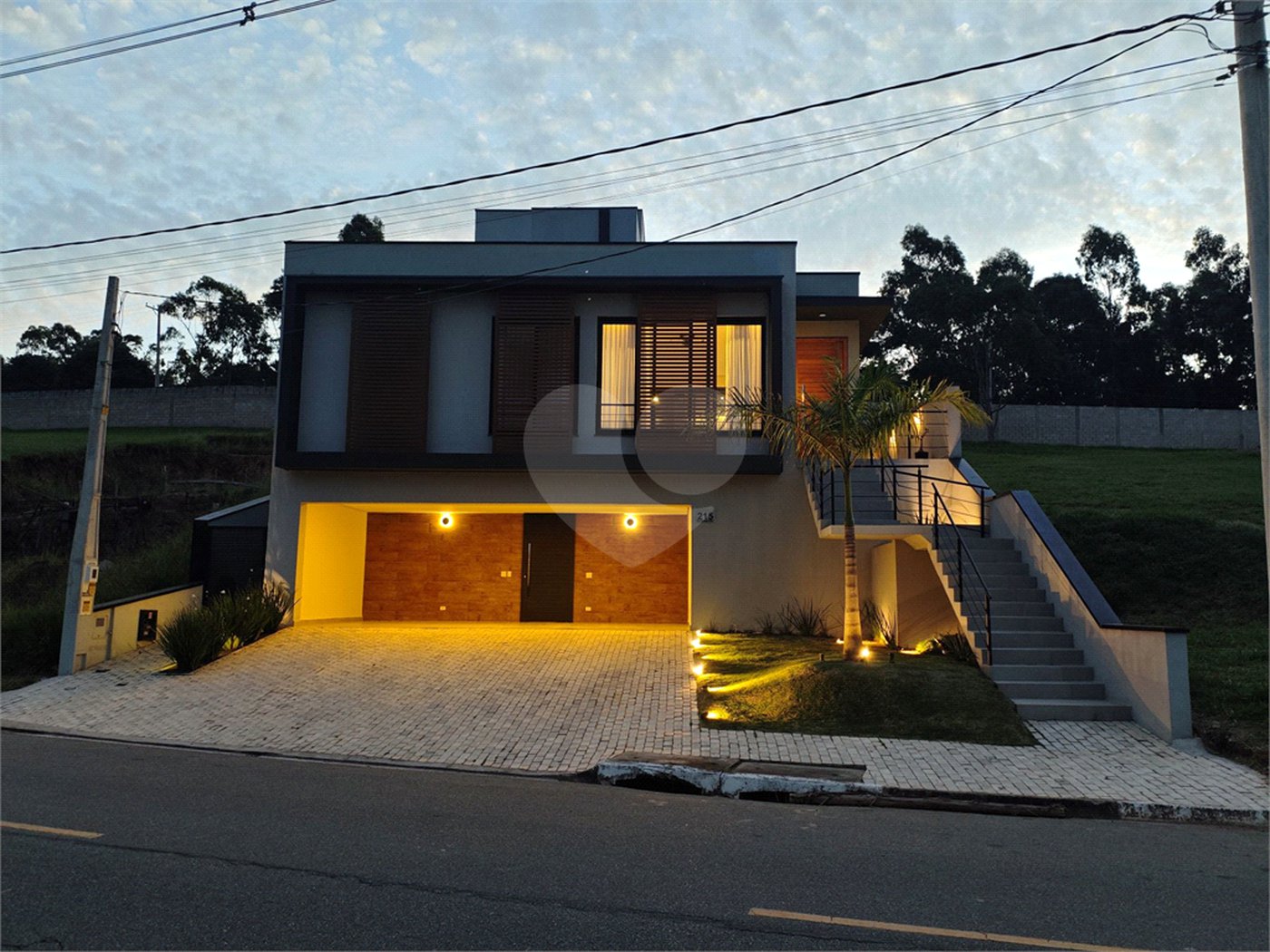 Casa à venda com 3 suítes no condomínio Villa D' Oro, Vinhedo - SP