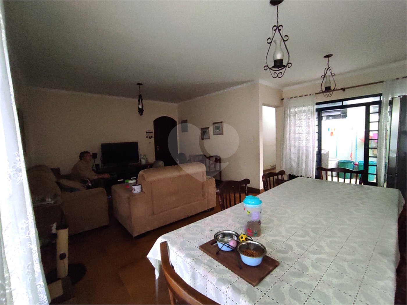 Casa à venda com 3 quartos, sendo 1 suíte, no Centro, Poá, SP