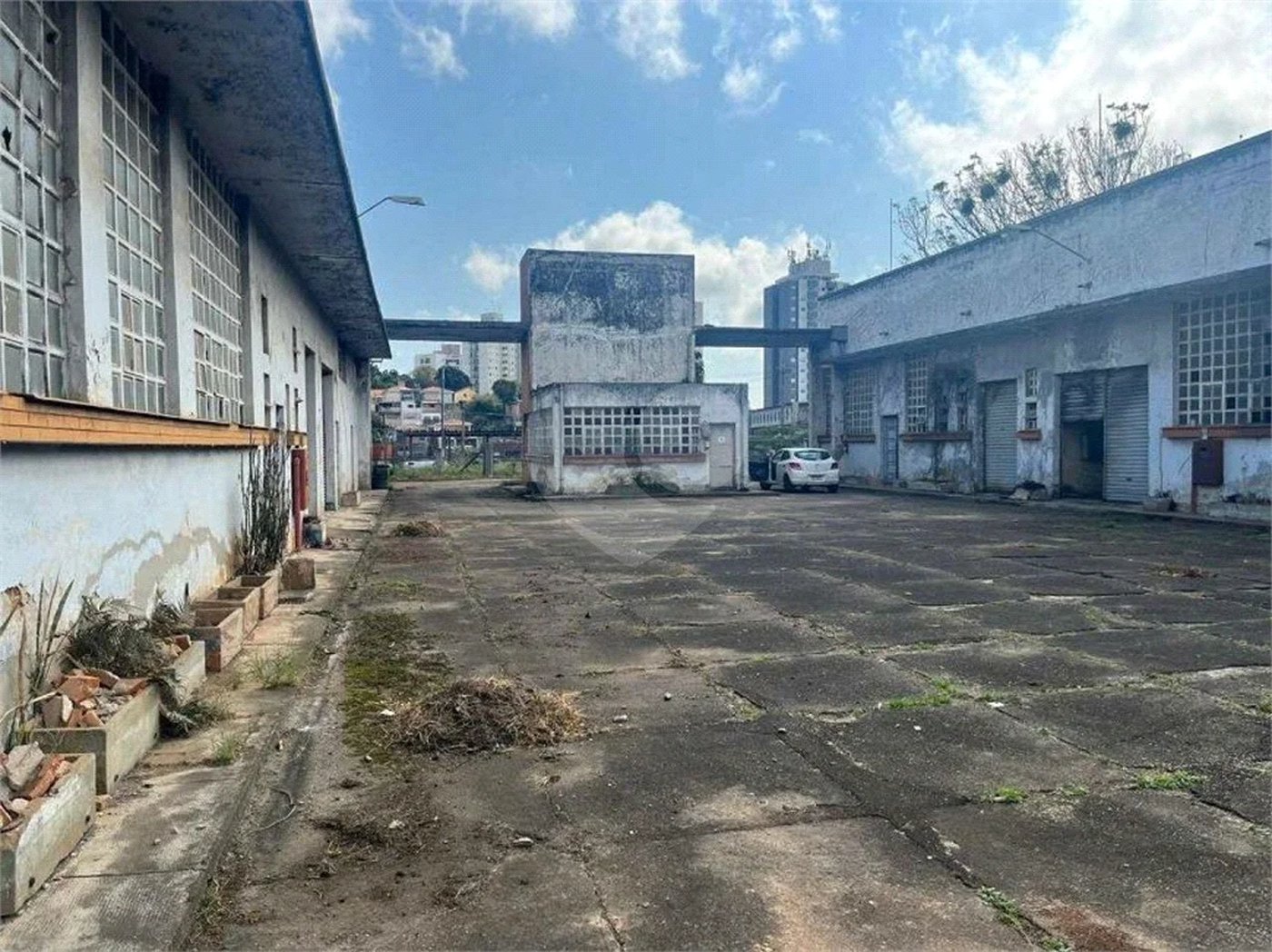 Oportunidade Única !! Terreno à venda na Anhanguera. 20 mil metros quadrados.