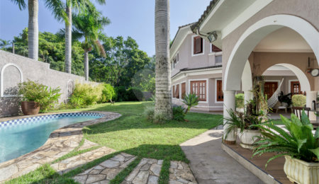 Casa à venda com 4 suítes em Interlagos, São Paulo, SP