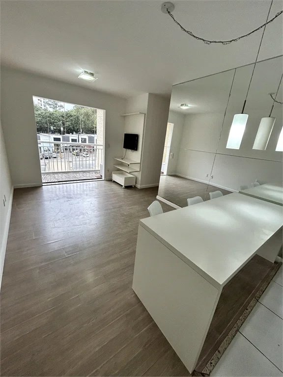 Apartamento à venda com 3 quartos, sendo 1 suíte,  em Vila Andrade, São Paulo, SP