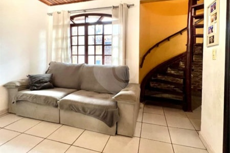 Sobrado à venda com 3 quartos em Conjunto Habitacional Júlio de Mesquita Filho, Sorocaba, SP