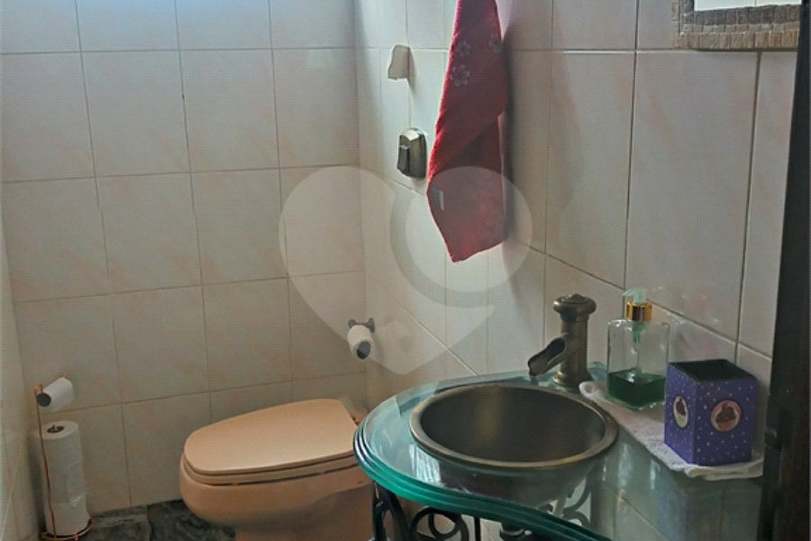 Sobrado à venda com 3 quartos, sendo 1 suíte, em Tremembé, São Paulo, SP