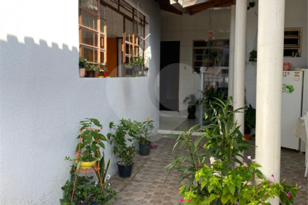 Casa à venda com 2 quartos, sendo 1 suíte, no Centro, Araçoiaba da Serra, SP