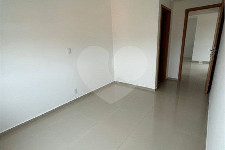 Apartamento à venda com 2 suítes em Atibaia Jardim, Atibaia, SP