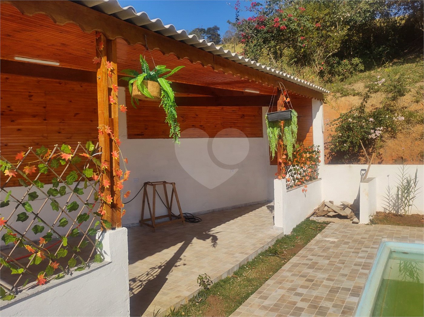 Casa à venda ou para alugar com 3 suítes em Juqueri Mirim, Mairiporã, SP