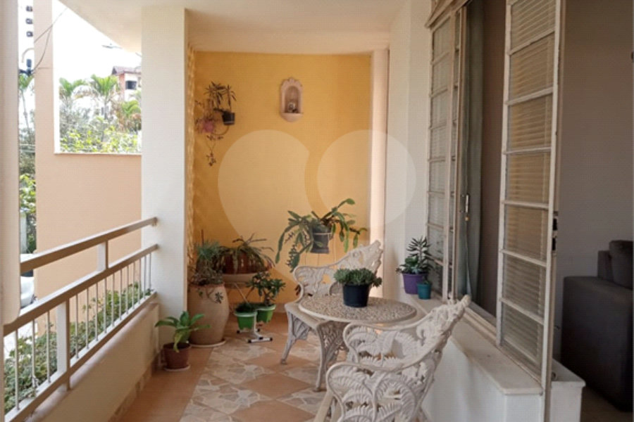 Casa à venda com 3 quartos no Centro, Serra Negra, SP