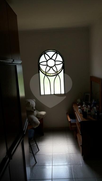 Sobrado à venda com 4 quartos, sendo 1 suíte, em Tremembé, São Paulo, SP