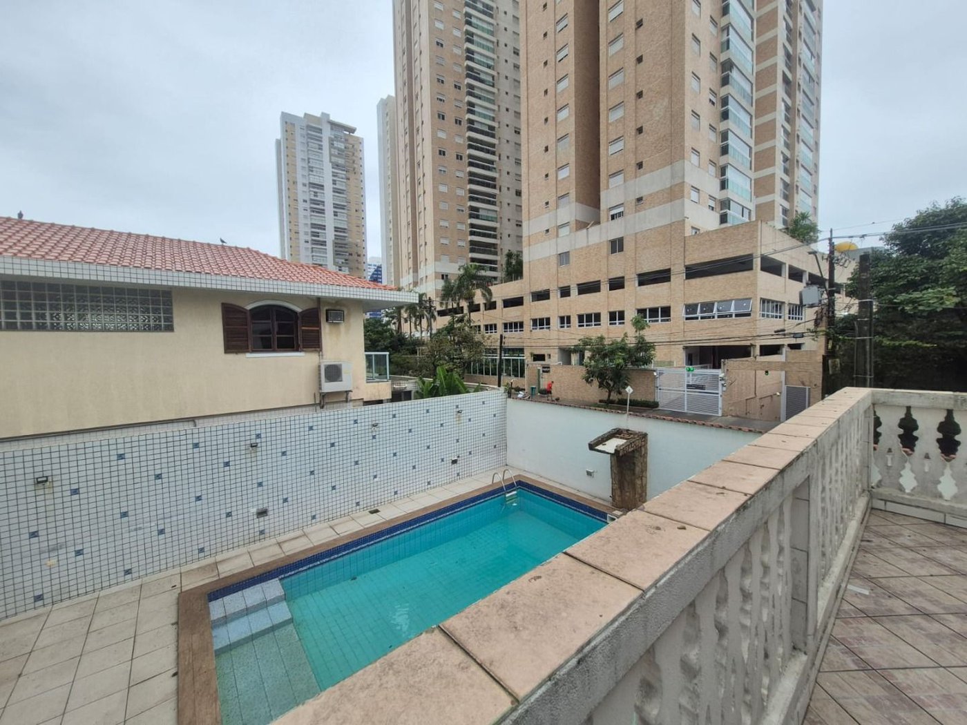 Casa com 4 dormitórios para alugar, 514 m² por R$ 20.934,21/mês - Ponta da Praia - Santos/SP