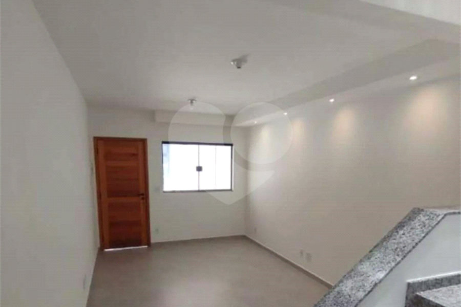 Sobrado à venda com 3 quartos, sendo 1 suíte,  em Jardim Maristela, São Paulo, SP