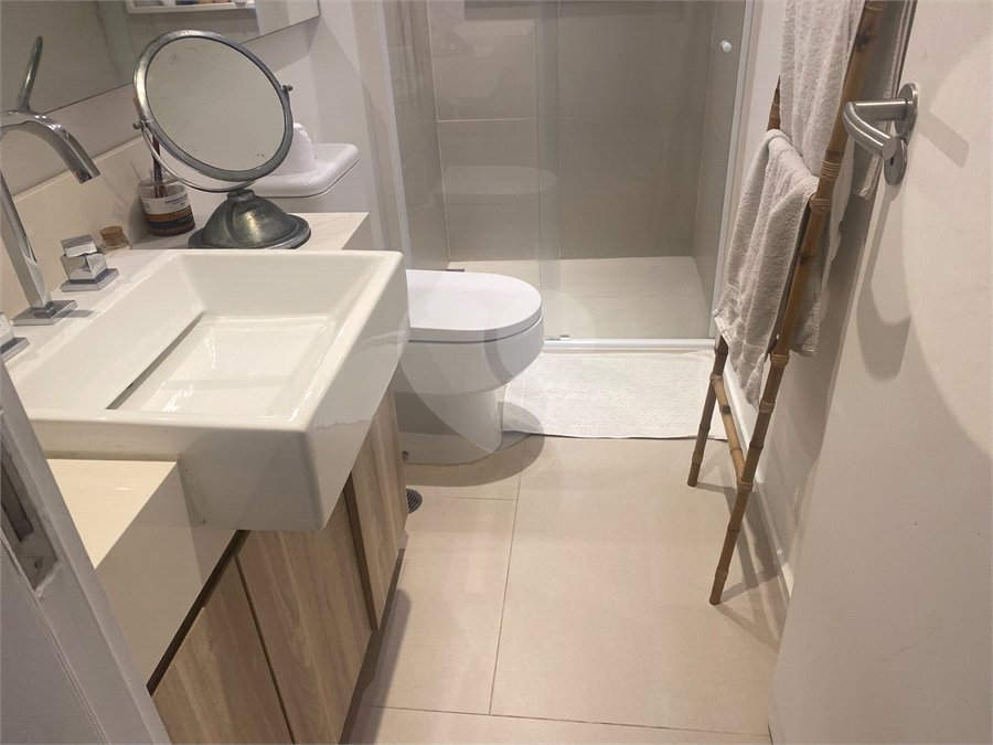 Apartamento à venda com 2 quartos, sendo 1 suíte,  em Botafogo, Rio de Janeiro, RJ