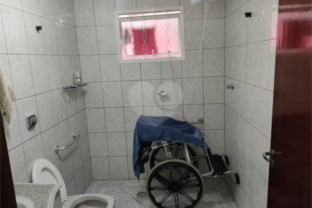 Sobrado à venda com 3 quartos em Vila Medeiros, São Paulo, SP