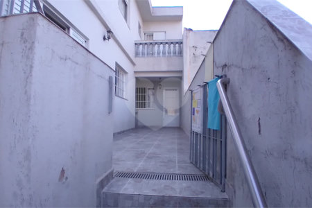 Sobrado à venda com 5 quartos, sendo 1 suíte, em Vila Maria Alta, São Paulo, SP