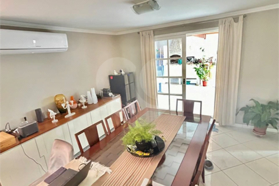 Casa à venda com 3 suítes em Vila São Francisco, São Paulo, SP