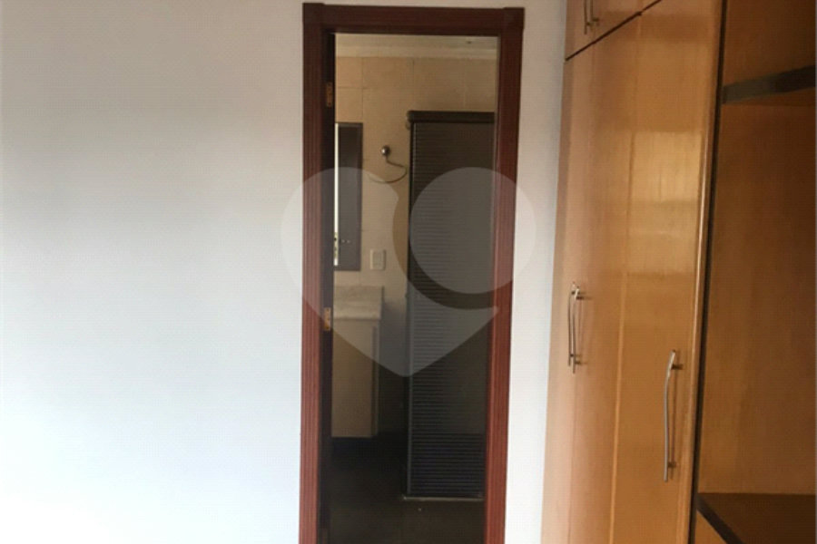 Apartamento à venda com 3 quartos, sendo 1 suíte, em Vila Paulicéia, São Paulo, SP