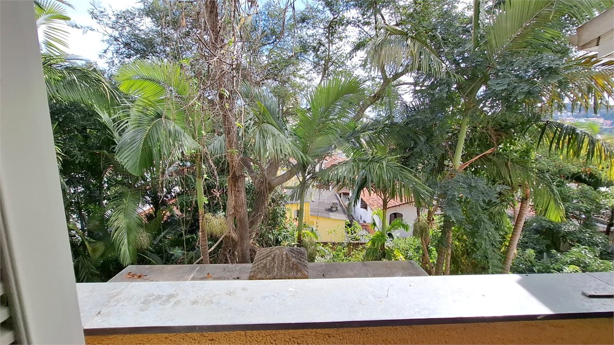 Casa à venda com 2 suítes no condomínio Village Palmas, São Paulo - SP