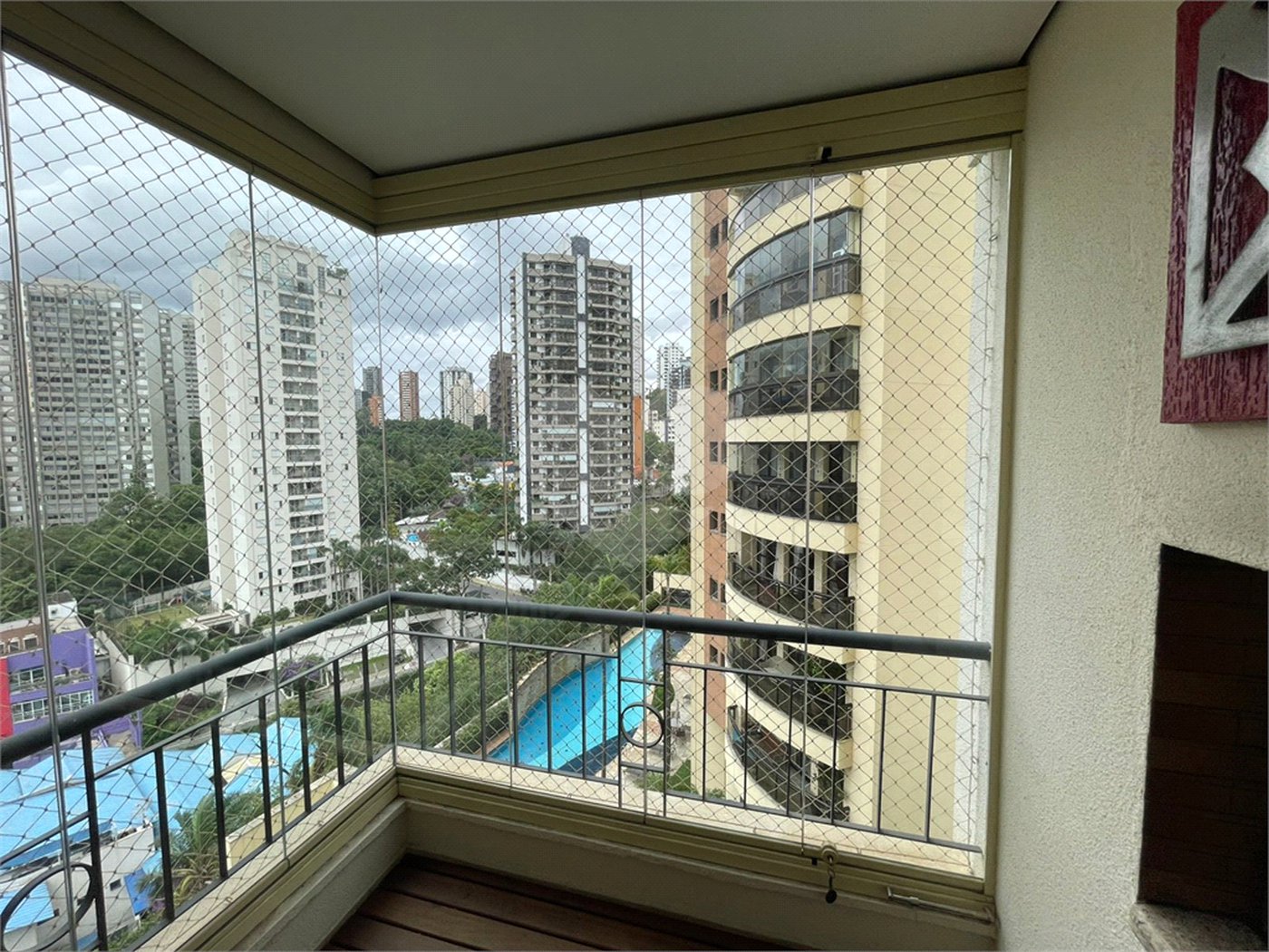 Apartamento à venda ou para alugar com 3 suítes em Vila Suzana, São Paulo, SP