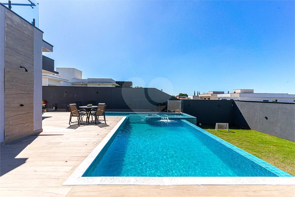 Casa à venda com 4 suítes no condomínio Residencial dos Lagos, Itupeva - SP