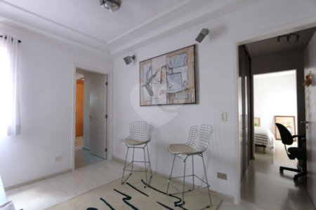 Apartamento à venda com 4 quartos, sendo 2 suítes,  em Vila Uberabinha, São Paulo, SP