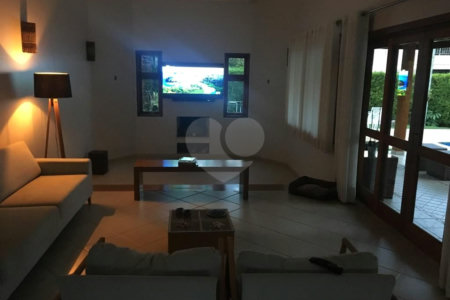 Casa à venda com 3 suítes no condomínio Lago Azul Residencial e Golfe, Araçoiaba da Serra - SP