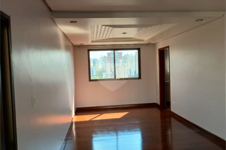 Apartamento à venda ou para alugar com 4 quartos, sendo 1 suíte,  em Vila Andrade, São Paulo, SP