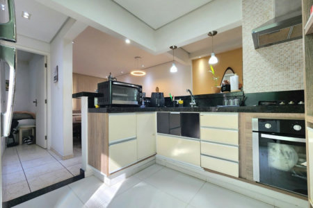Apartamento 2 Dormitórios com Vista Mar, 1 Suíte e 50m da Praia – Santos