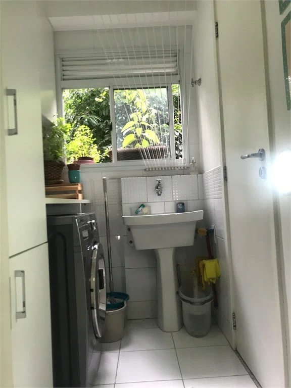 Apartamento à venda com 3 quartos, sendo 1 suíte, em Lar São Paulo, São Paulo, SP