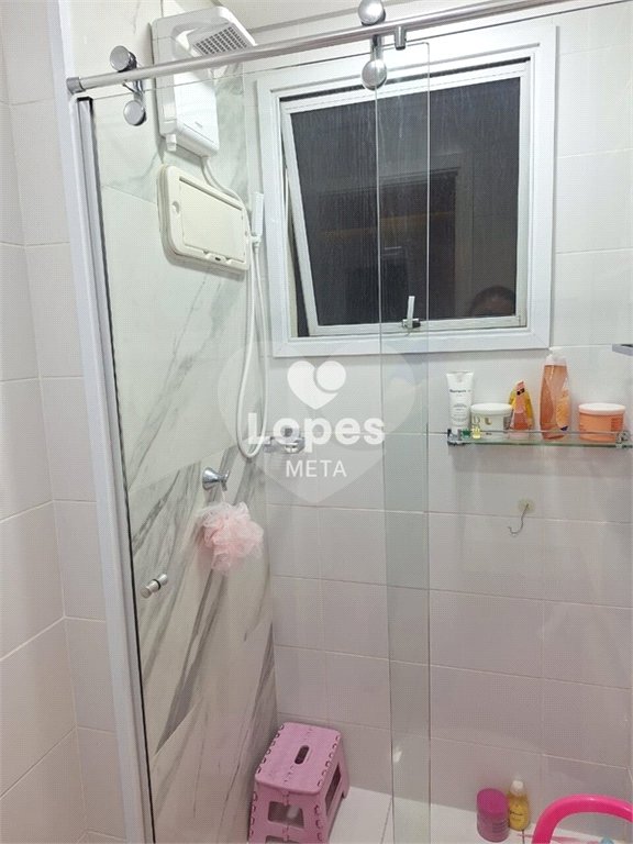 Apartamento à venda com 2 quartos, sendo 1 suíte, em Parque Industrial, São José dos Campos, SP