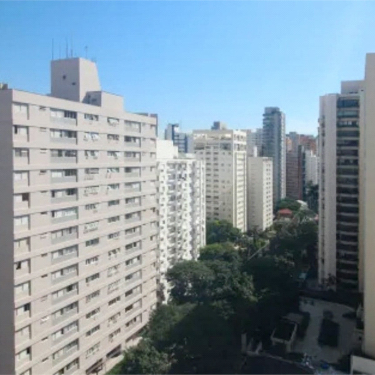 Apartamento à venda com 3 quartos em Moema, São Paulo, SP