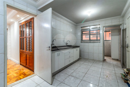 Apartamento à venda ou para alugar com 3 quartos, sendo 1 suíte,  em Itaim Bibi, São Paulo, SP