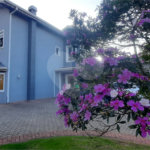 Casa à venda com 4 suítes no condomínio Suíça da Cantareira, Mairiporã - SP