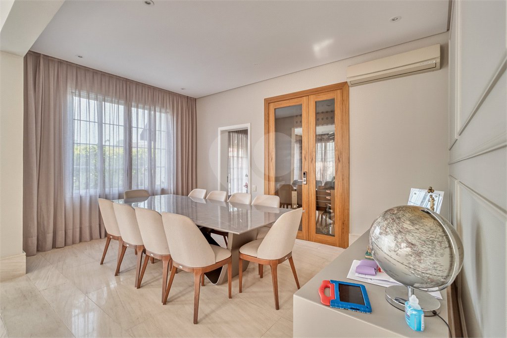 Casa à venda com 4 suítes no condomínio L'unique, São Paulo - SP