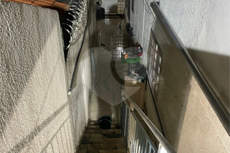 Sobrado à venda com 2 quartos, sendo 1 suíte,  em Ferreira, São Paulo, SP