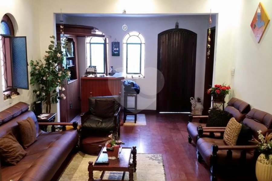 Casa à venda com 3 quartos em Horto, São Paulo, SP