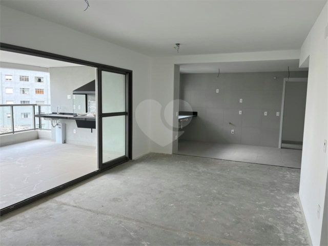 Apartamento à venda com 3 suítes em Paraíso, São Paulo, SP