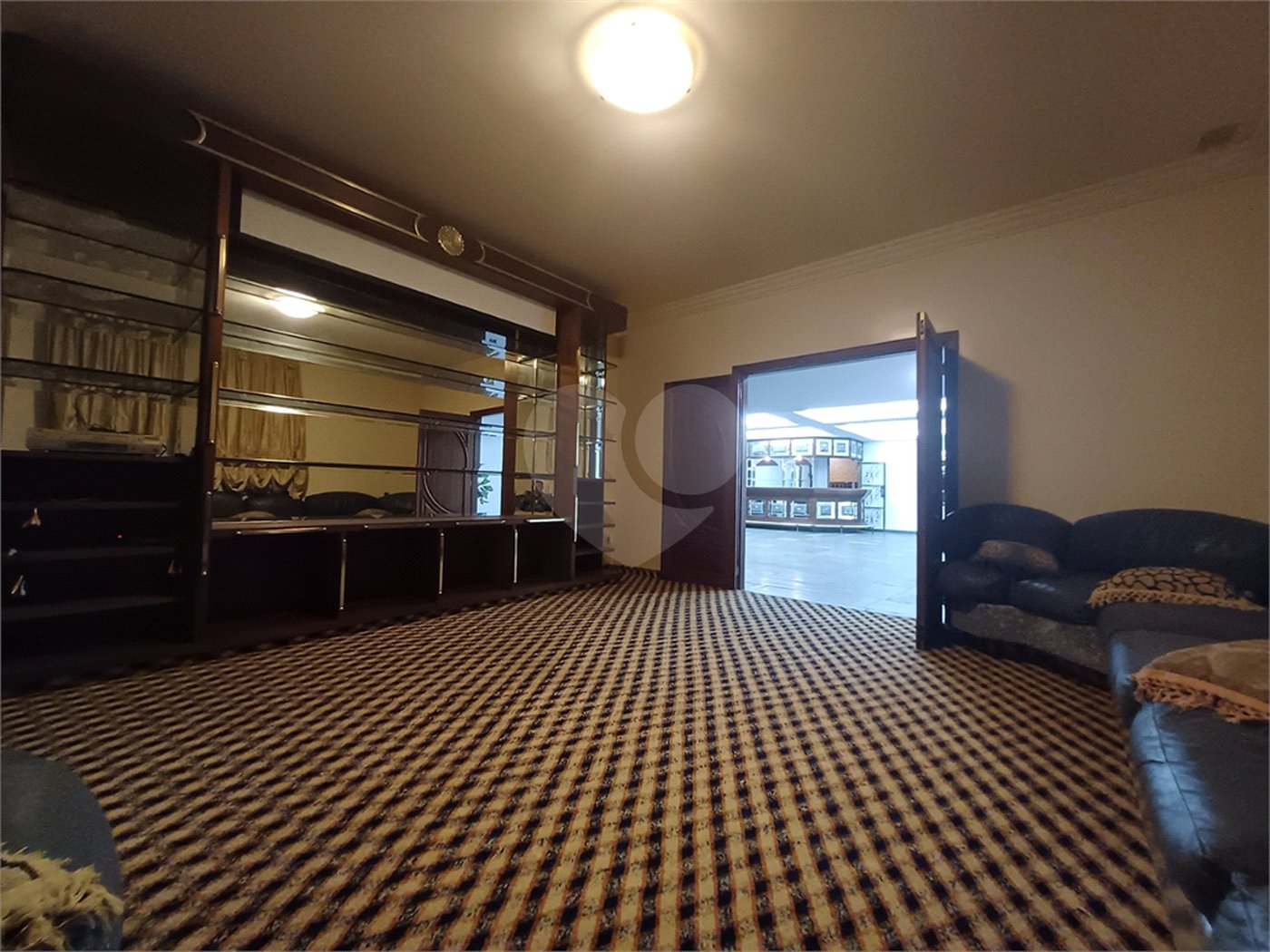 Casa à venda com 6 suítes no condomínio Portal da Raposo, Sorocaba - SP